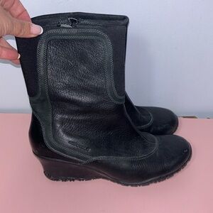 Merrell Black Wisteria Wedge Lined Boots Large